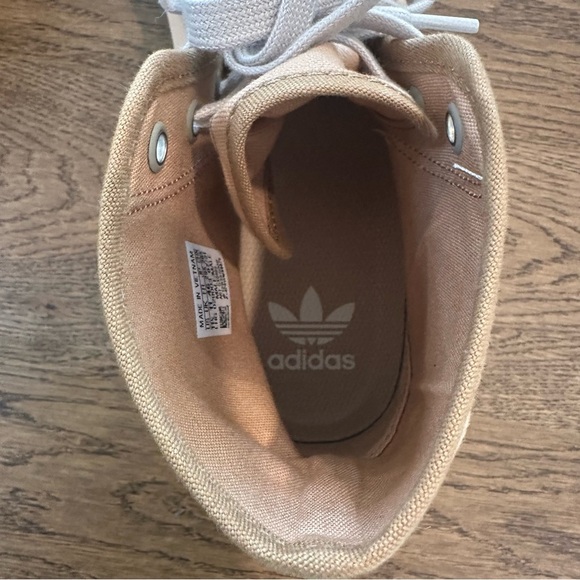 Adidas Men’s Nizza High-Top Sneakers in Pale Nude/Sand/Off White Sz 11.5 NIB - Picture 11 of 13